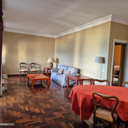 Front Beach Apartment - 3 Bedrooms Bari Exterior photo