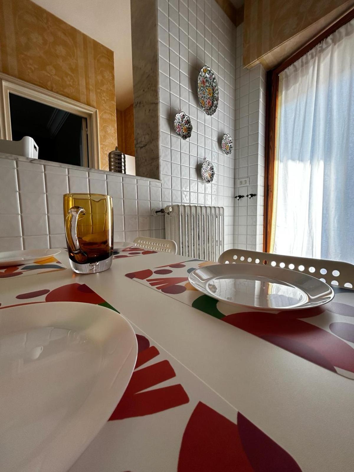 Front Beach Apartment - 3 Bedrooms Bari Exterior photo