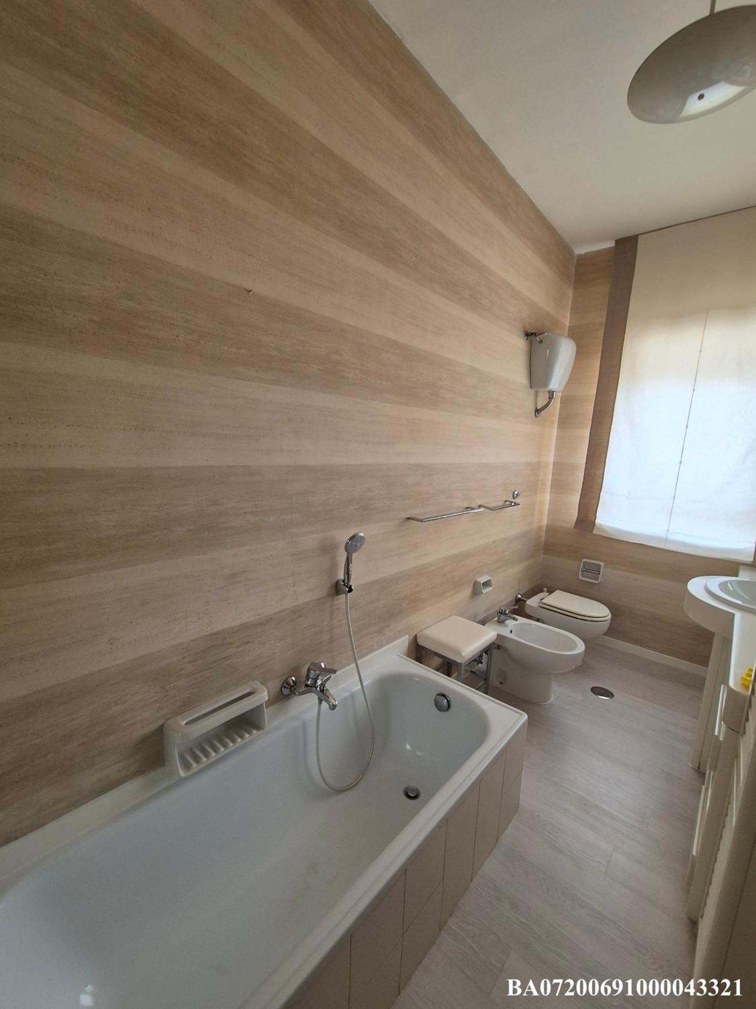 Front Beach Apartment - 3 Bedrooms Bari Exterior photo